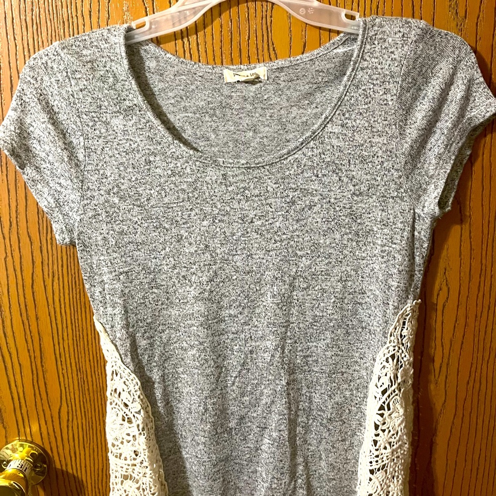 Paper + Tee - T-Shirt